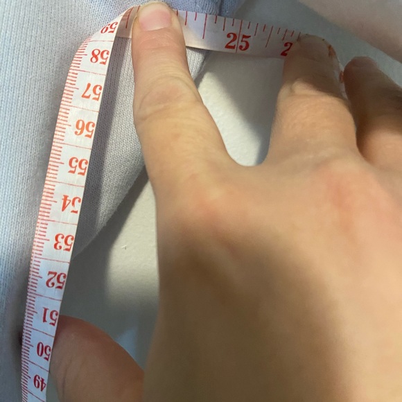 Levi’s cropped sweatshirt - Picture 4 of 11